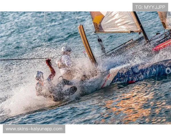 “东桃花岛迎来缆绳滑水赛，极限运动尽显风采”
